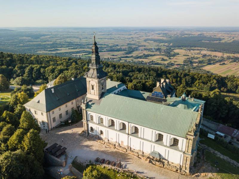 Monastery of the Missionary Oblates and the Sanctuary of the Relics of the Tree in the Łysa Góra